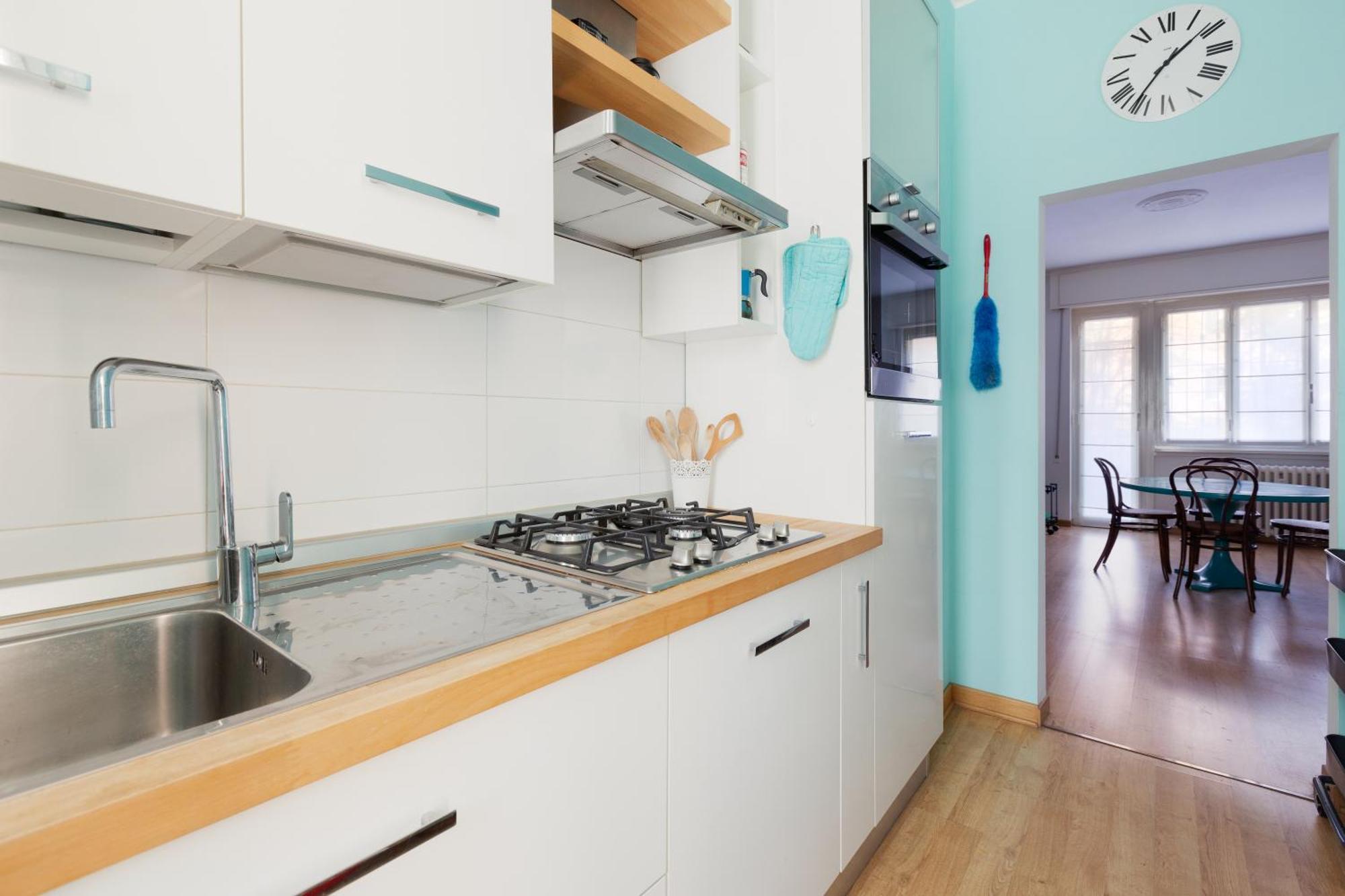 Milan-Linate Apartment With Balcony Exterior photo