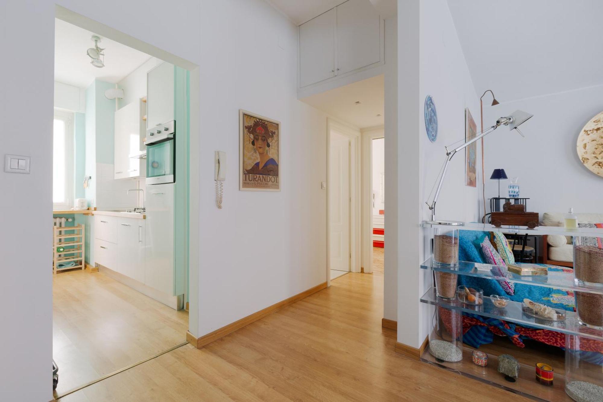 Milan-Linate Apartment With Balcony Exterior photo